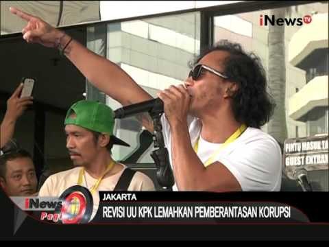 Tolak revisi UU KPK, Slank gelar mini konser di depan gedung KPK - iNews Pagi 23/02