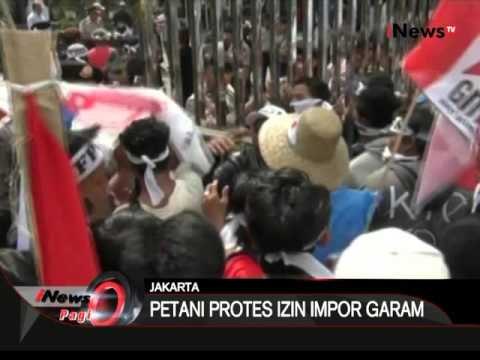 Impor garam tekan penghasilan, para petani garam unjuk rasa - iNews Pagi 25/02