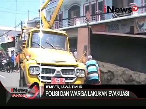 1 orang tewas akibat tertimpa truk yang terguling di Jember, Jatim - iNews Petang 24/02