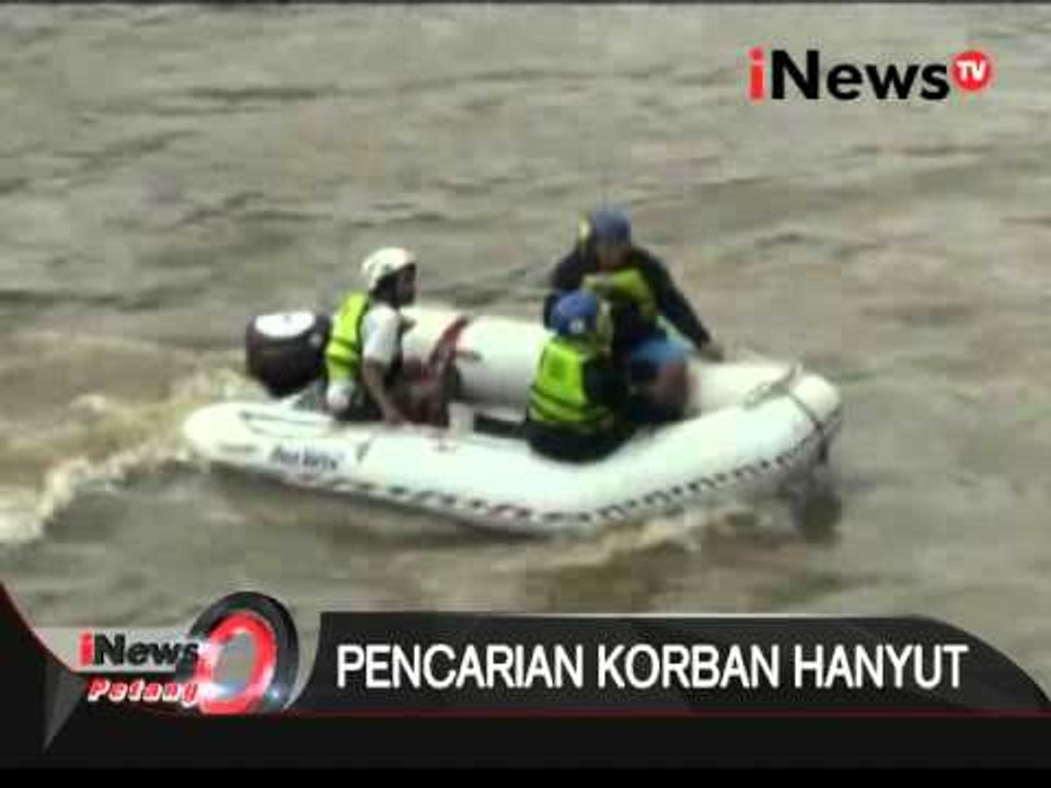 Petugas berupaya dalam pencarian korban hanyut - iNews Petang 29/02