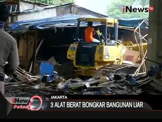 Bangunan liar di bawah kolong tol pluit ikut di bongkar - iNews Petang 02/03