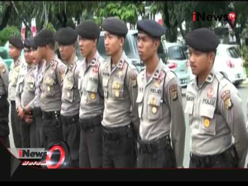Kericuhan nyaris terjadi saat massa pemuda adat Papua demo di depan istana - iNews Malam 03/03