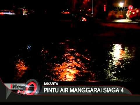 Hujan deras guyur jakarta, ketinggian Air di pintu manggarai naik hingga 20cm - iNews Pagi 07/03
