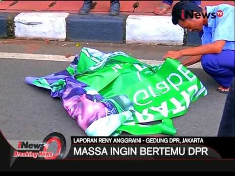 Live report : suasana terkini demo supir taksi di depan gedung DPR - iNews Breaking News 22/03