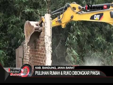 Berdiri di tanah negara, Satpol PP bongkar paksa bangunan liar di Kab. Bandung - iNews Malam 23/03