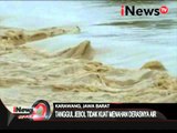 Tidak kuat menahan derasnya air sungai, tanggul sungai Cilamaya, Karawang jebol - iNews Siang 31/03