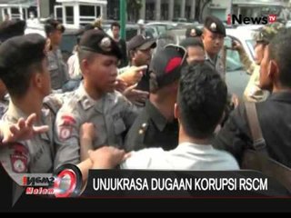 Download Video: Adanya korupsi, aksi unjuk rasa mahasiswa di RSCM berlangsung ricuh - iNews Malam 14/04