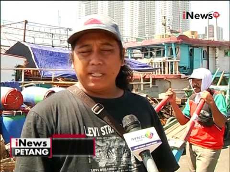 Sejak adanya mega proyek reklamasi, pendapatan nelayan Muara Angke menurun - iNews Petang 18/04