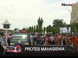 Kericuhan mewarnai aksi protes mahasiswa di depan Kantor Gubernur Riau - iNews Malam 13/04