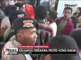 Hukuman terlalu berat, sidang vonis pembunuhan di Dompu, NTB berlangsung ricuh - iNews Petang 18/04