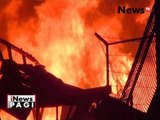 Kebakaran hebat melanda 3 rumah di Balikpapan akibat hubungan pendek arus listrik - iNews Pagi 22/04