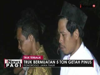 1 unit truk sarat muatan terguling dan menimpa rumah di Ponorogo, Jatim - iNews Pagi 26/04