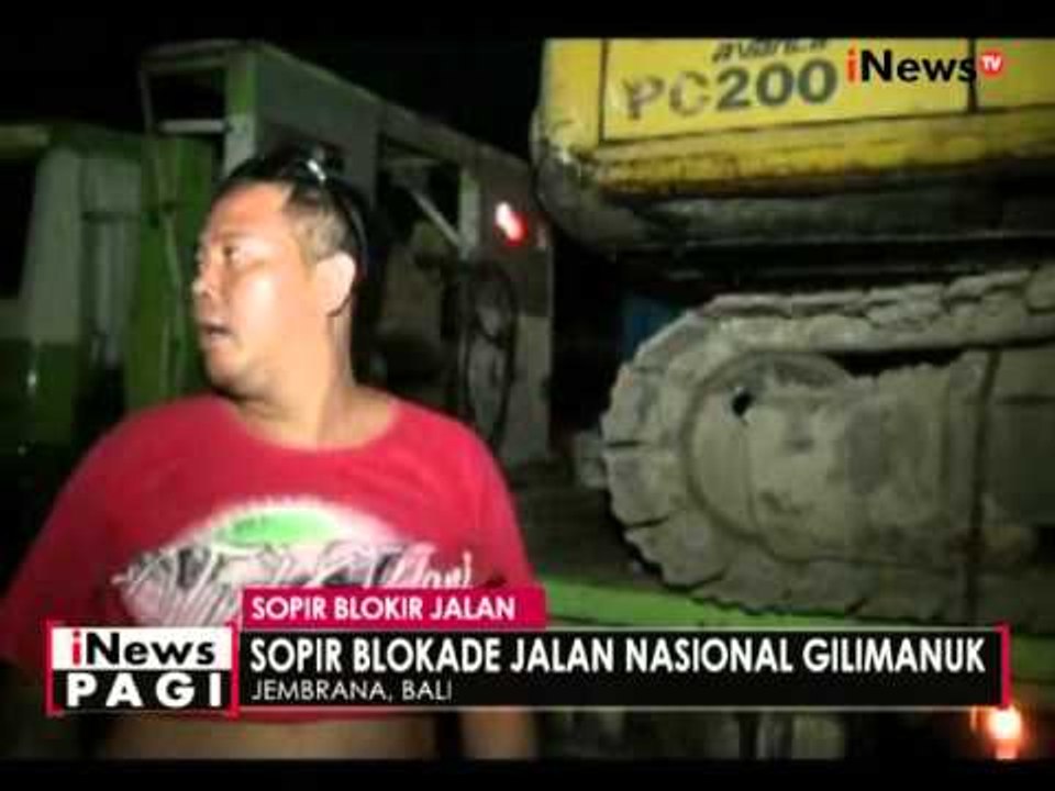 Kesal kendaraan ditahan petugas, puluhan supir truk blokir jalan di Gilimanuk - iNews Pagi 26/04