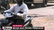 Kondisi parah terjadi di Palembang, jalan rusak kerap picu kecelakaan - iNews Siang 27/04