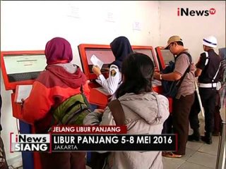 Jelang libur panjang, tiket kereta api di Stasiun Gambir dan Senen habis terjual - iNews Siang 03/05