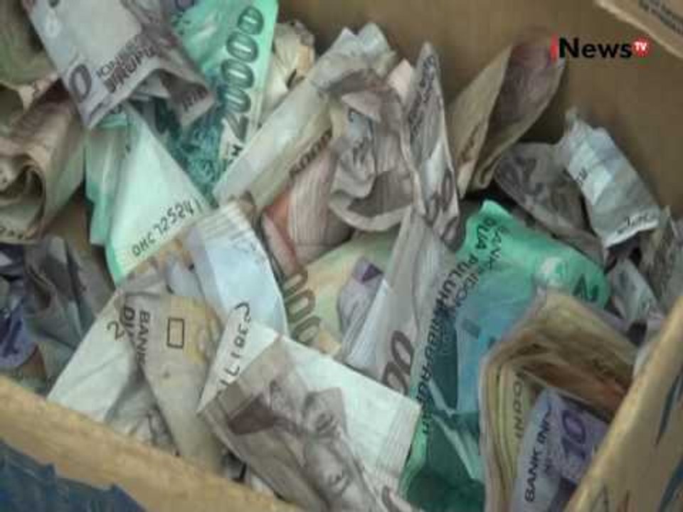 Wanita paruh baya ditemukan tewas setelah turun dari angkot di Terminal Senen - iNews Petang 08/06