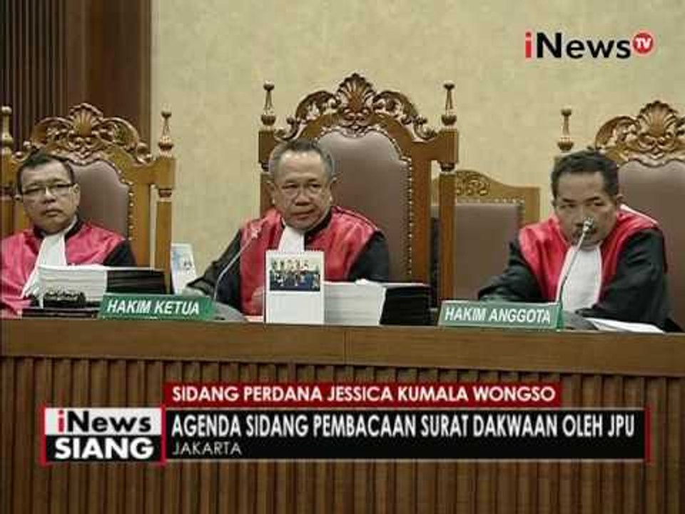 Agenda sidang pembacaan surat dakwaan oleh JPU - iNews Siang 15/06