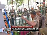 Pedagang marah lapaknya dibongkar saat penertiban PKL - iNews Petang 23/06