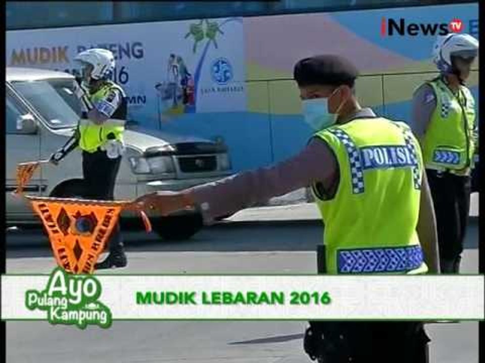 Live report : kondisi arus mudik di Simpang Tol Brebes Timur, Jateng - iNews Petang 30/06