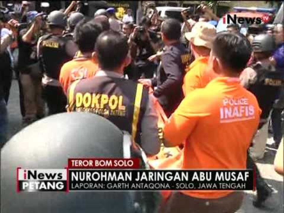 Live report : perkembangan terkini pasca bom bunuh diri di Mapolresta Surakarta - iNews Petang 05/07