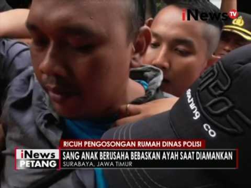 Ricuh pengosongan rumah dinas polisi - iNews Petang 21/07