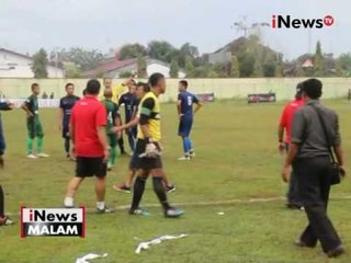 Laga sepak bola antara Persikaba Blora vs Persiku Kudus berlangsung ricuh - iNews Malam 21/07