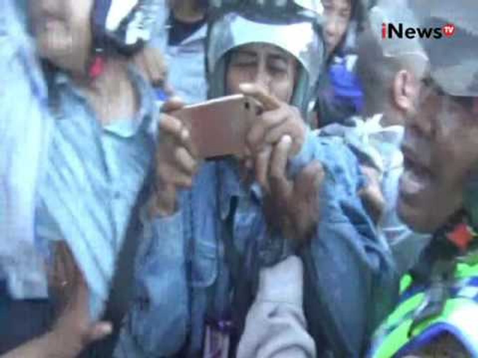 Kedapatan mencuri dirumah warga, 2 orang babak belur diamuk massa - iNews Malam 14/08