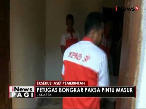 Sebuah bangunan di Tanah Abang milik Pemprov DKI dibongkar petugas Satpol PP - iNews Pagi 11/08