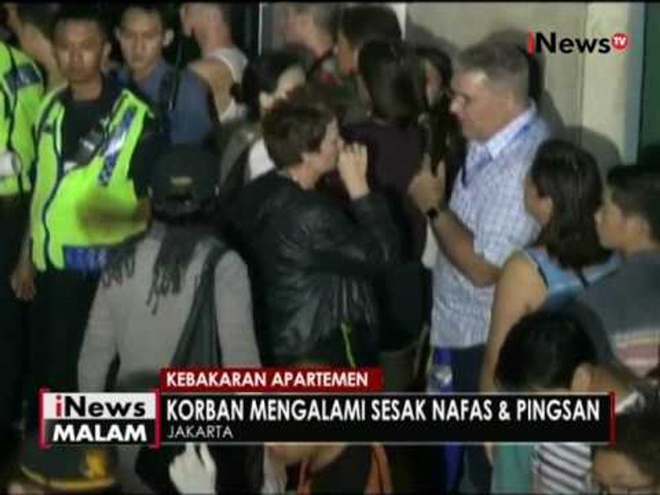 Seluruh penghuni apartemen yang terbakar di kawasan Cilandak berhasil dievakuasi - iNews Malam 14/08