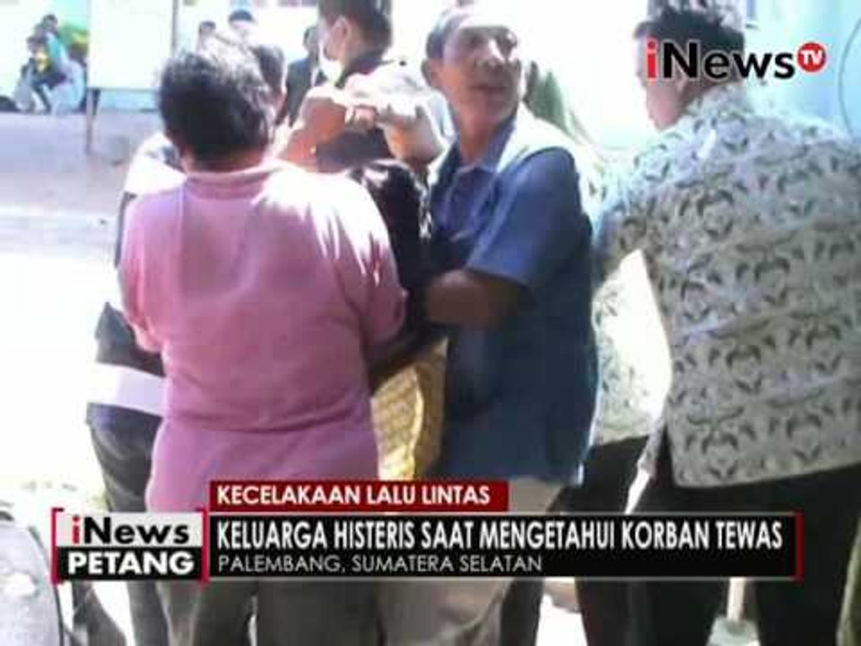 Kecelakaan lalu lintas, Sepeda motor hantam bus - iNews Petang 19/08