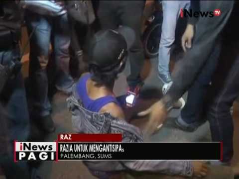 Petugas geledah pemotor yang mencoba kabur saat razia di Palembang - iNews Pagi 24/08
