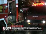 Petugas damkar masih lakukan pembasahan ruko yang terbakar di Surabaya - iNews Pagi 25/08