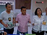 Sat Narkoba Polres Jaksel memperlihatkan barang bukti milik Gatot Brajamusti - iNews Petang 29/08