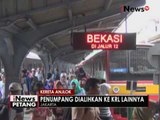 KRL Commuterline Jakarta - Bekasi anjlok didekat stasiun Jakarta kota - iNews Petang 31/08