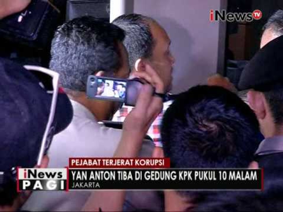 Yan Anton Bupati Banyuasin yang terlibat korupsi tiba di KPK pukul 10 malam - iNews Pagi 05/09