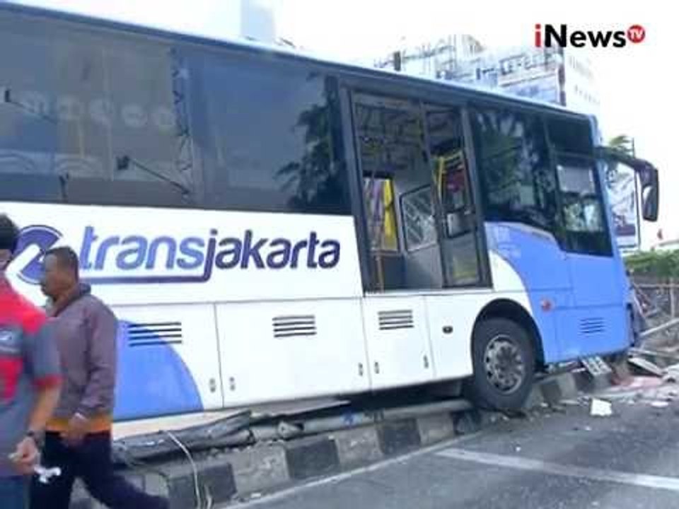 Busway kembali alami kecelakaan di lampu merah Gunung Sahari - iNews Siang 06/09