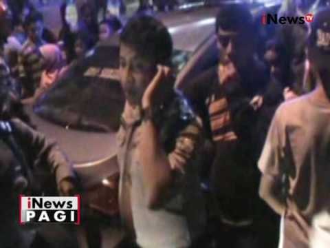 Tertangkap mencuri tabung gas, 2 siswa SMP babak belur dihajar warga - iNews Pagi 07/09