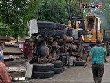 2 Crane dikerahkan untuk evakuasi truk bermuatan besi yang terguling - iNews Siang 08/09