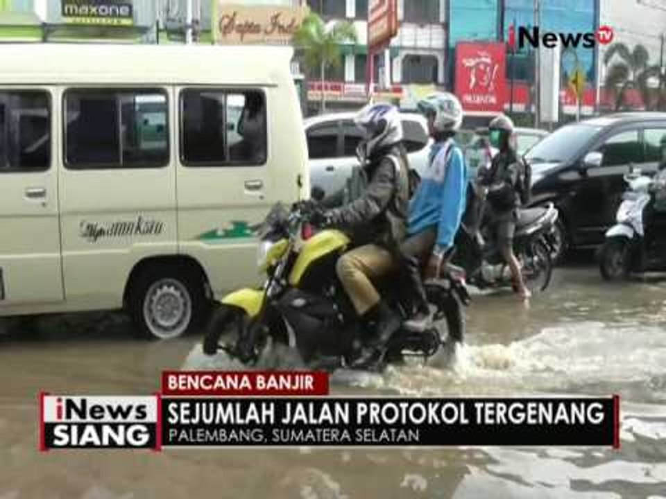 Hujan deras semalaman membuat jalan protokol di Palembang tergenang banjir - iNews Siang 13/09