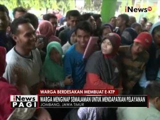 Ratusan warga Jombang menginap di kantor Capil untuk antri e-KTP - iNews Pagi 20/09