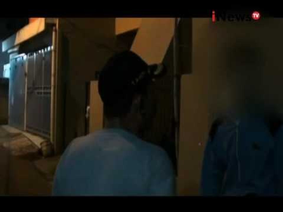 Tertangkap pesta miras & mesum, 3 pemuda & 2 pemudi di Bekasi digerebek warga - iNews Pagi 07/10