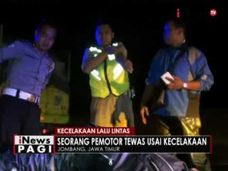 Diduga jalan gelap, pengemudi motor tewas setelah tabrak truk gandeng di Jombang - iNews Pagi 11/10