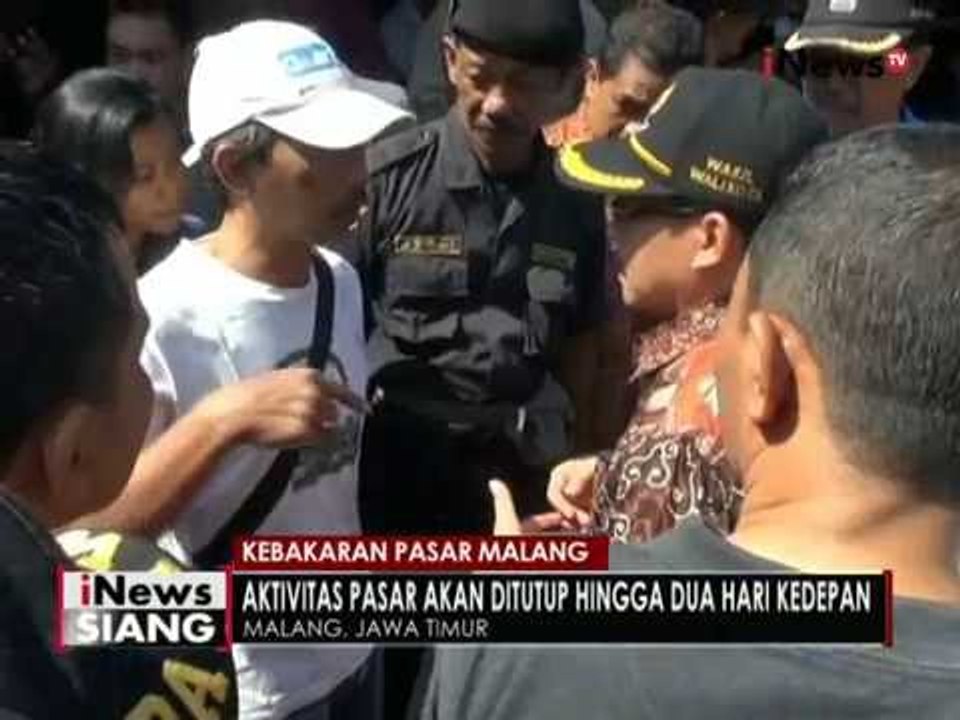 Kebakaran pasar malang, Pedagang hanya bisa pasrah kios hangus terbakar - iNews Siang 14/10