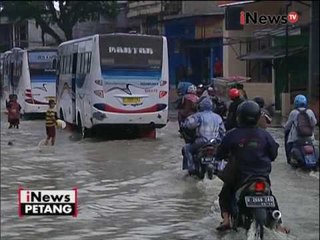 Live Report : Kondisi terbaru banjir di Bandung, Jabar - iNews Petang 01/11