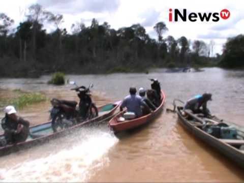 Banjir Kalimantan, menggunakan perahu untuk beraktivitas - iNews Siang 07/11