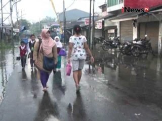 Rawa Buaya Cengkareng Jakarta Barat masih terendam banjir - iNews Siang 14/11