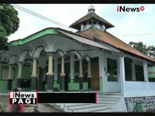 Kedapatan mencuri kotak amal Masjid, seorang pemuda babak belur dihajar warga - iNews Pagi 15/11
