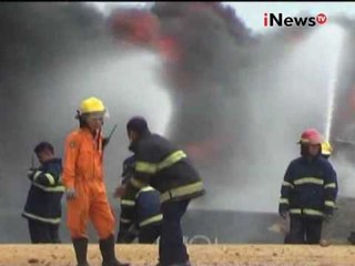 Video herunterladen: Kapal Tanker di Batam terbakar, 1 tewas dan 3 kritis - iNews Malam 16/11