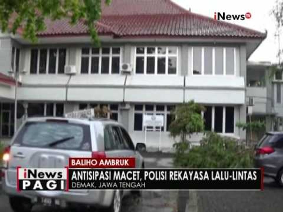 Angin kencang mengakibatkan Baliho ambruk - iNews Pagi 17/11