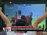 Anggota DPR bersama wartawan gelar nobar Timnas Indonesia vs Thailand - iNews Pagi 15/12